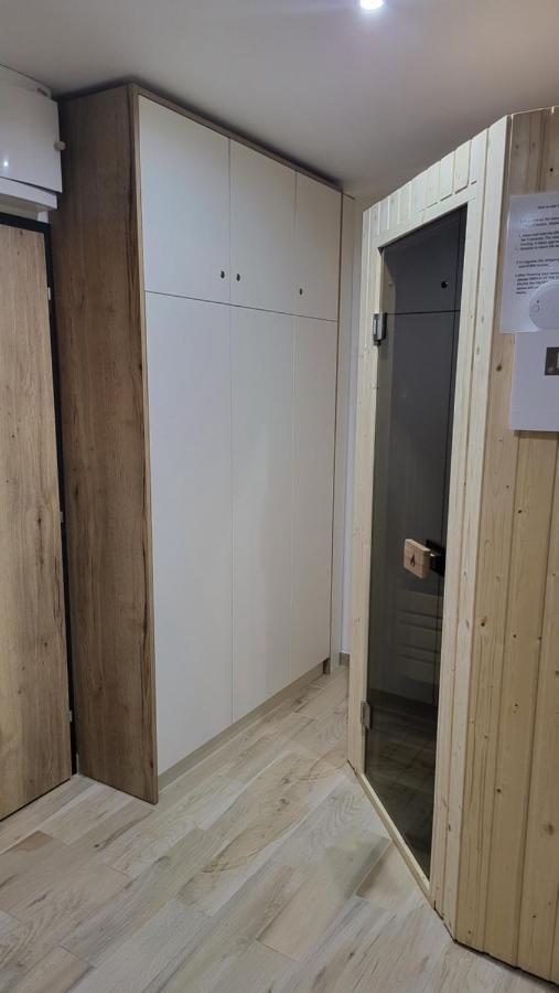 Apartman Nerudovka D 104, Finska Sauna, Garazove Stani Loučná pod Klínovcem Dış mekan fotoğraf